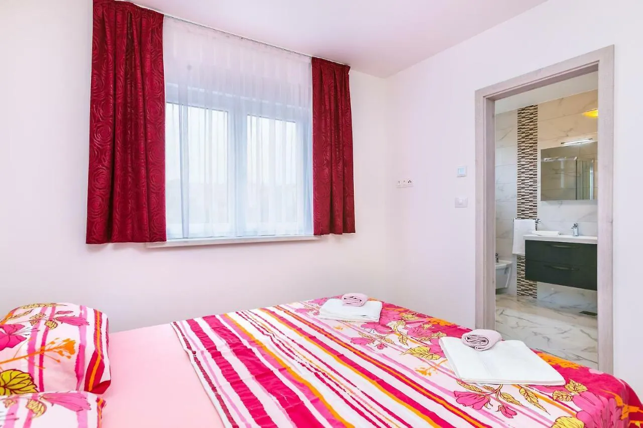 Dragan K3 Hotel Medulin Guest house